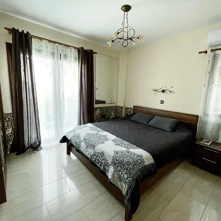 Mosaic By The Sea Protarász