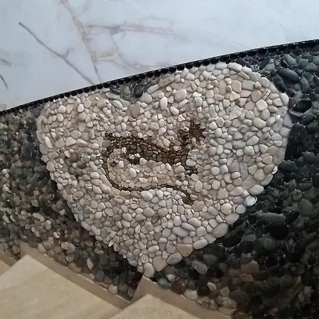 Mosaic By The Sea * Protarász